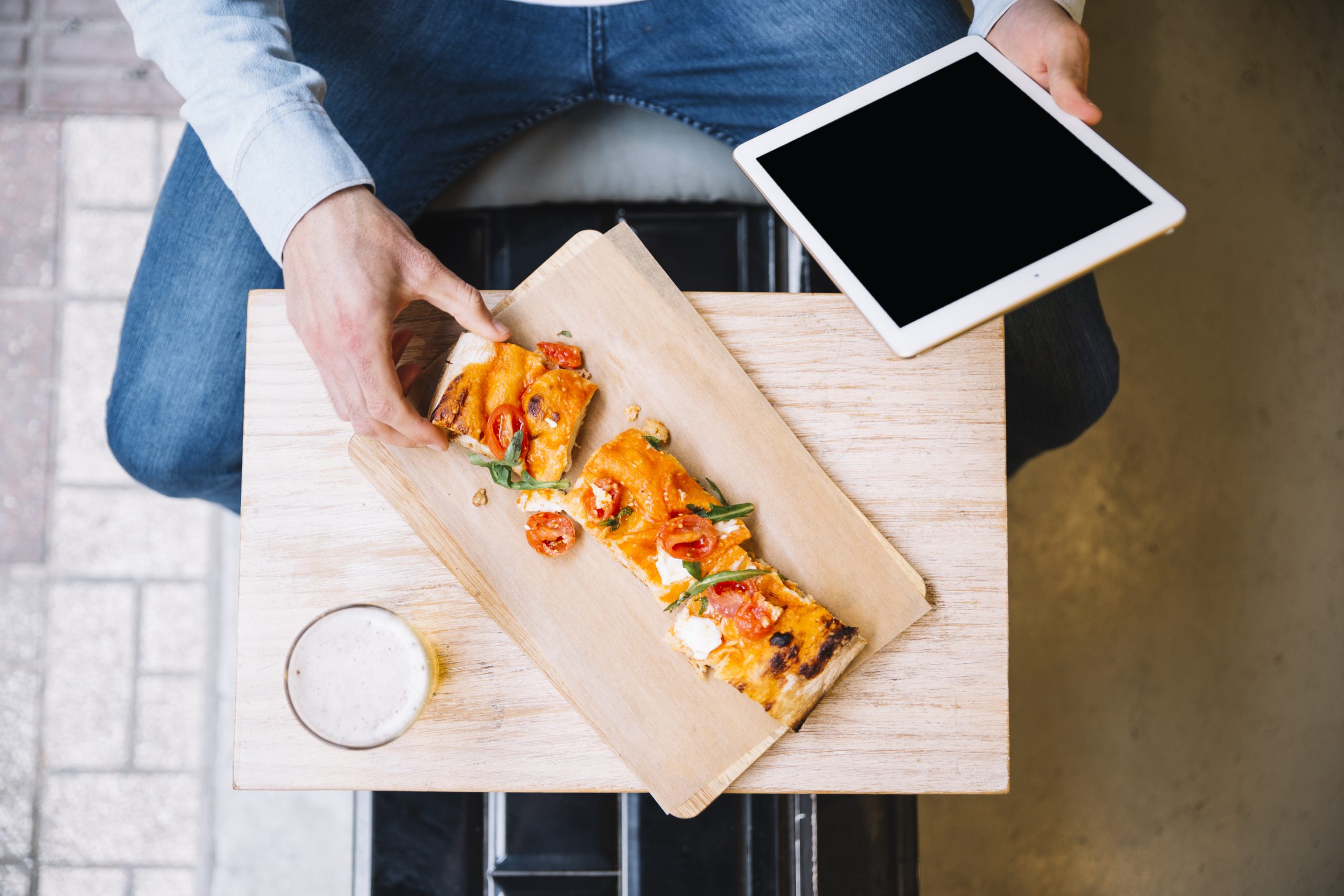 بی‌توجهی به زمان‌بندی تحویل و نگهداری